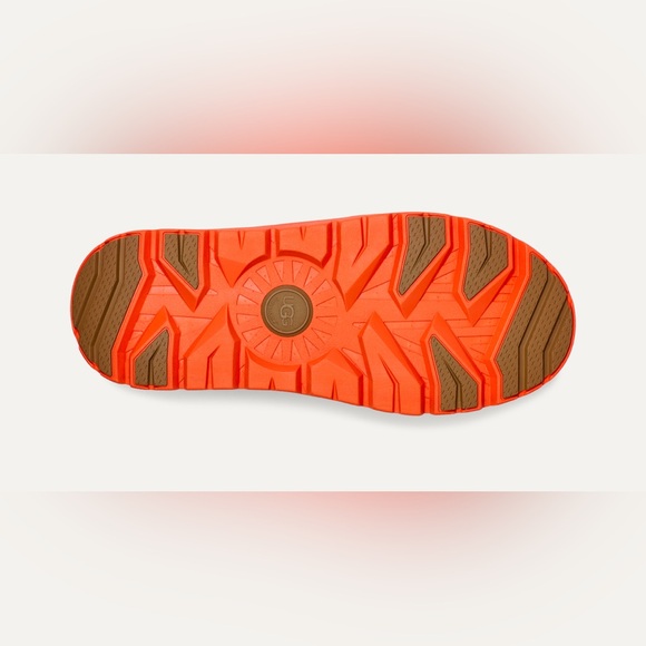 - UGG| Classic Short Weather Hybrid - Picture 6 of 6